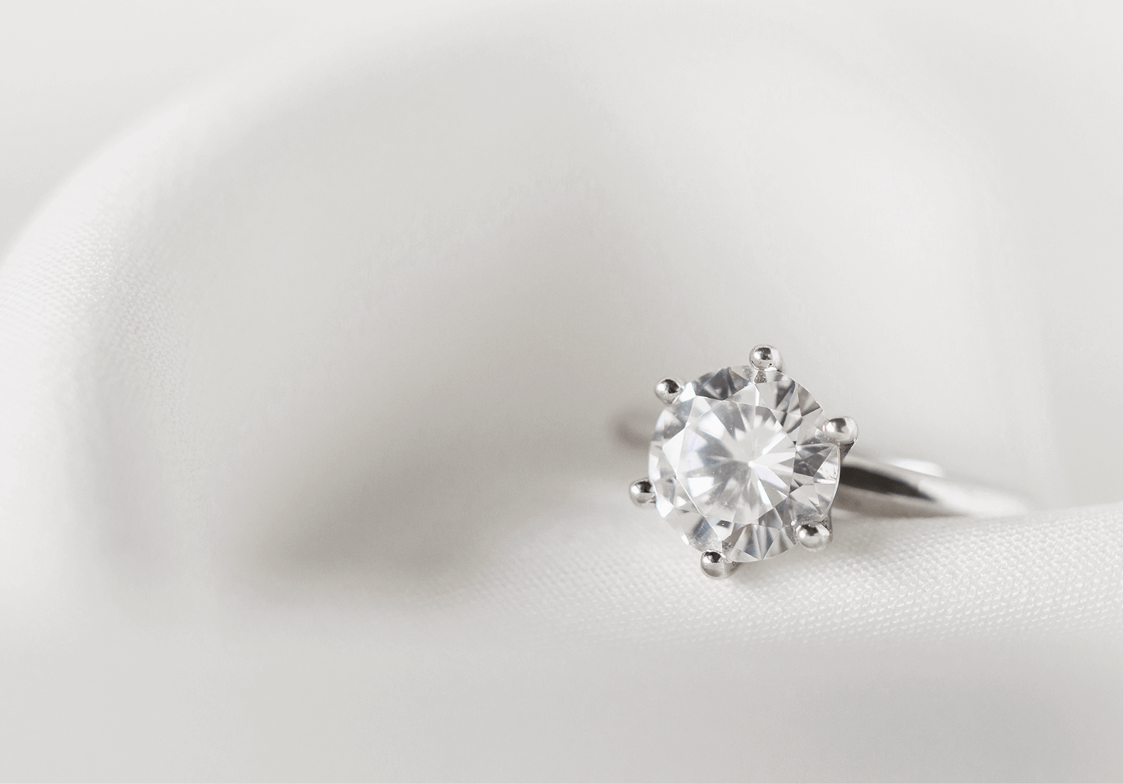 El outlet de las joyas usadas y nuevas descubre las ofertas OroCaja